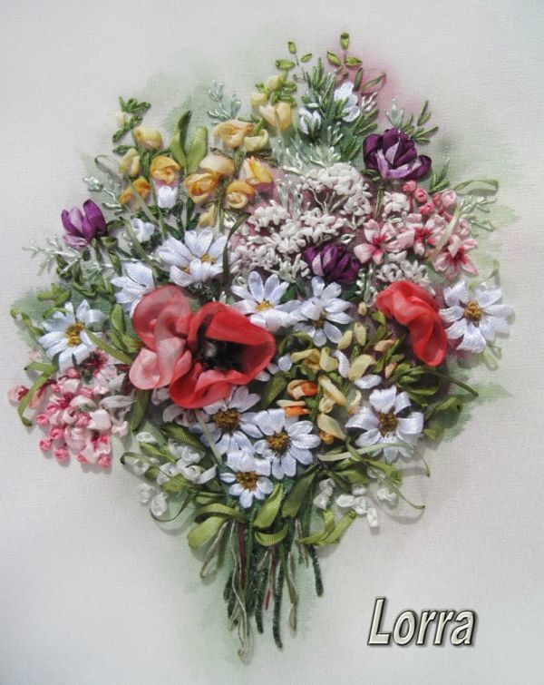 Лора Коровина: вышивка лентами цветы